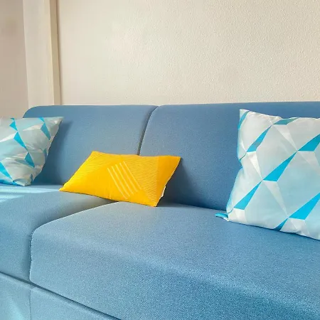 Le Lagon A 2 Min Du Futuroscope *