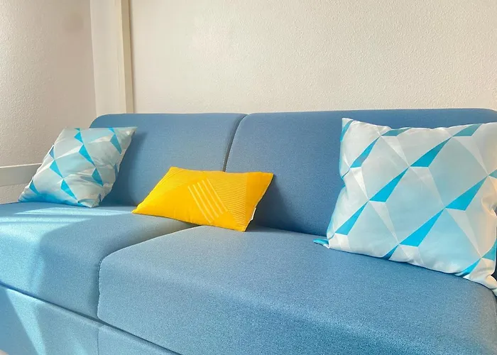 Le Lagon A 2 Min Du Futuroscope *